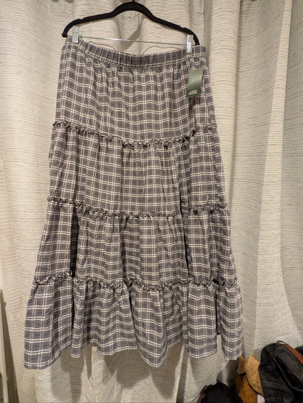 wild fable Gray Plaid Tiered Maxi Skirt - XL - Picture 5 of 7